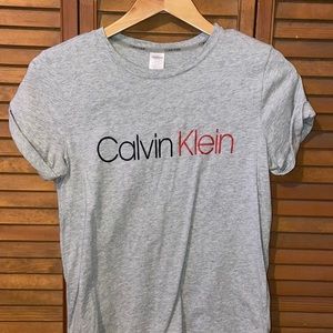Calvin Klein Tee Shirt